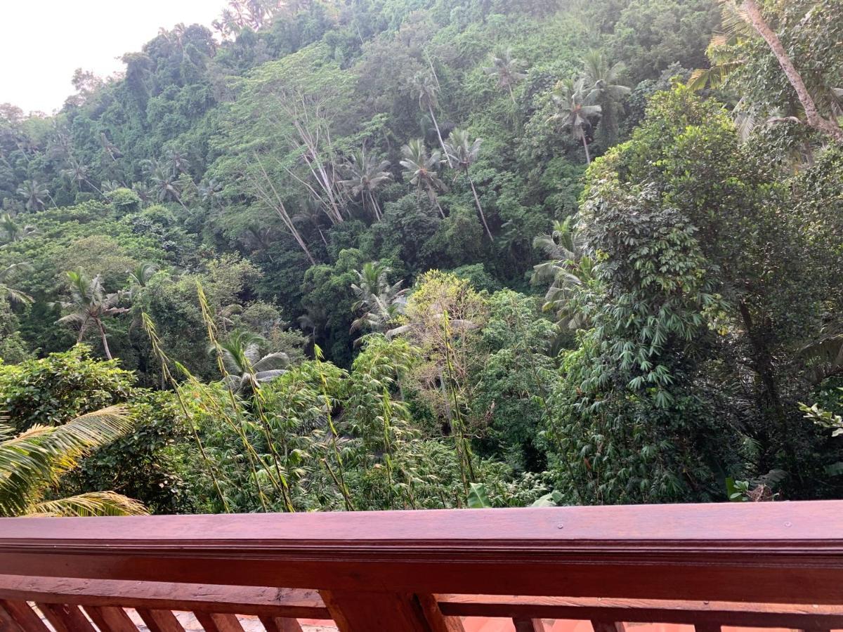 D'Tepi Ubud House ภายนอก รูปภาพ